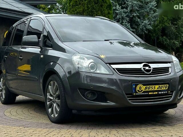 Опель Зафира, объемом двигателя 1.7 л и пробегом 185 тыс. км за 8999 $, фото 1 на Automoto.ua