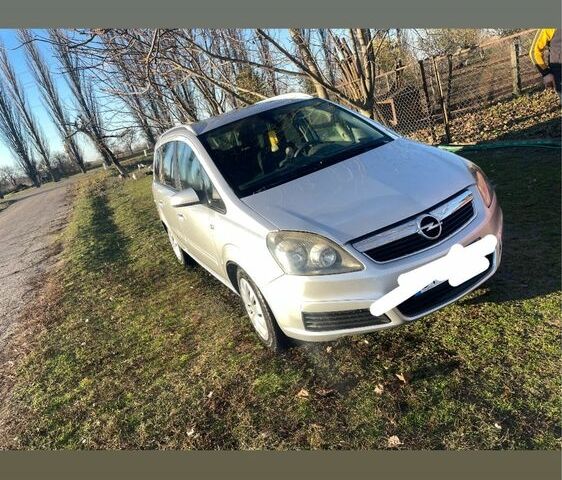 Серый Опель Зафира, объемом двигателя 1.8 л и пробегом 300 тыс. км за 5800 $, фото 1 на Automoto.ua