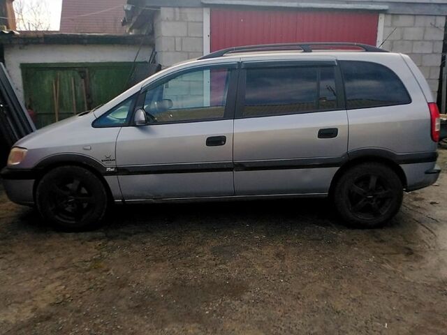 Сірий Опель Зафіра, об'ємом двигуна 1.8 л та пробігом 320 тис. км за 3000 $, фото 1 на Automoto.ua