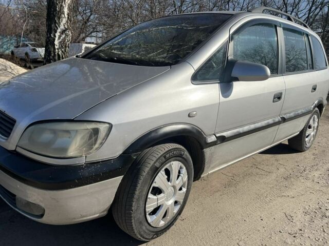 Сірий Опель Зафіра, об'ємом двигуна 2 л та пробігом 398 тис. км за 2600 $, фото 1 на Automoto.ua