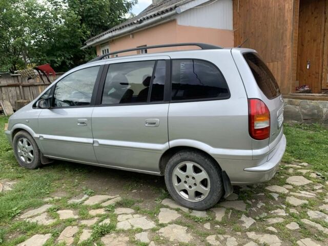 Серый Опель Зафира, объемом двигателя 1.8 л и пробегом 300 тыс. км за 3000 $, фото 1 на Automoto.ua