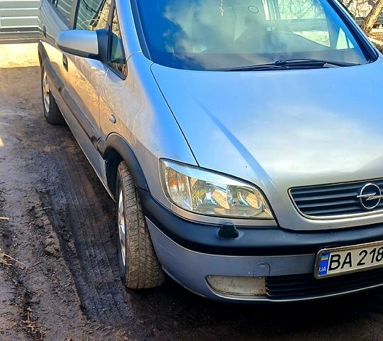 Сірий Опель Зафіра, об'ємом двигуна 2 л та пробігом 0 тис. км за 3600 $, фото 1 на Automoto.ua