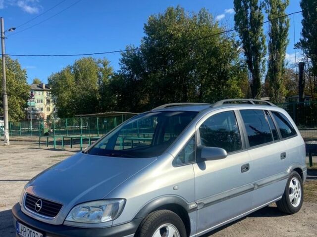 Серый Опель Зафира, объемом двигателя 1.8 л и пробегом 300 тыс. км за 2500 $, фото 1 на Automoto.ua