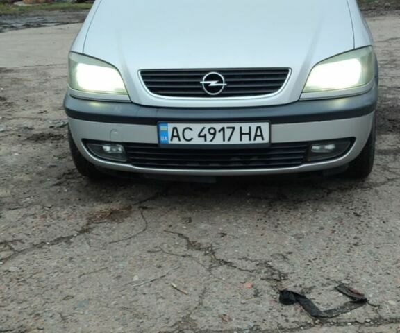Сірий Опель Зафіра, об'ємом двигуна 1.8 л та пробігом 245 тис. км за 3999 $, фото 1 на Automoto.ua