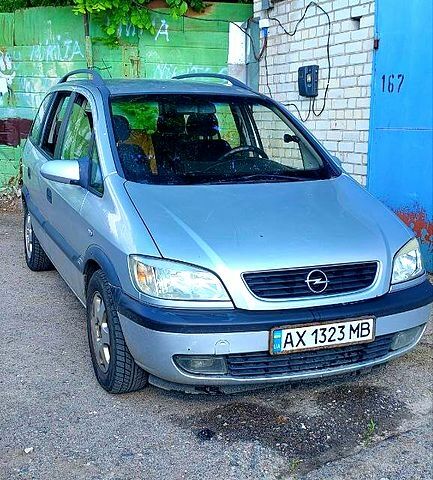 Серый Опель Зафира, объемом двигателя 2 л и пробегом 347 тыс. км за 3000 $, фото 1 на Automoto.ua
