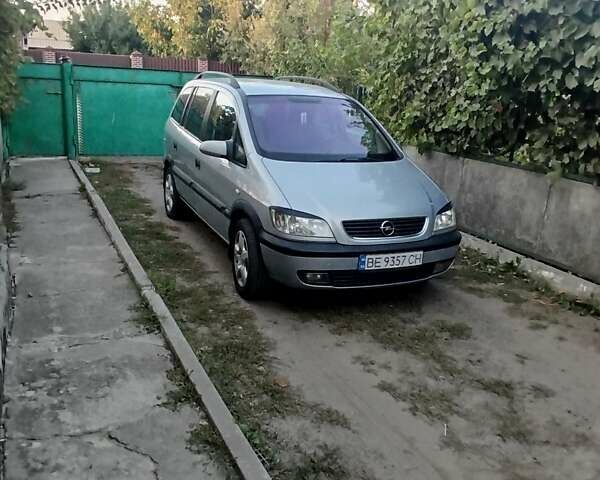 Сірий Опель Зафіра, об'ємом двигуна 1.8 л та пробігом 390 тис. км за 4700 $, фото 1 на Automoto.ua