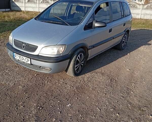 Серый Опель Зафира, объемом двигателя 2 л и пробегом 340 тыс. км за 2100 $, фото 1 на Automoto.ua