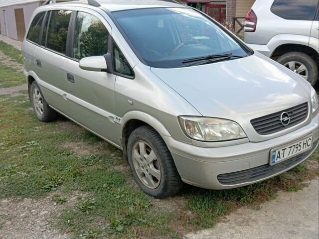 Сірий Опель Зафіра, об'ємом двигуна 2.2 л та пробігом 322 тис. км за 4200 $, фото 1 на Automoto.ua