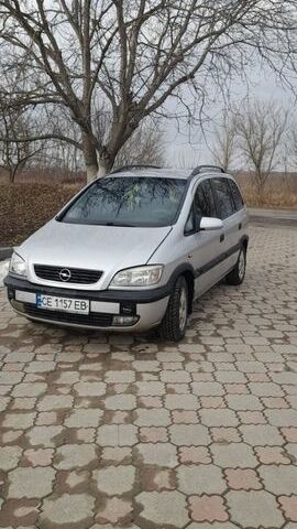 Серый Опель Зафира, объемом двигателя 2 л и пробегом 305 тыс. км за 2800 $, фото 1 на Automoto.ua