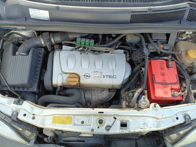 Серый Опель Зафира, объемом двигателя 1.8 л и пробегом 370 тыс. км за 2200 $, фото 1 на Automoto.ua