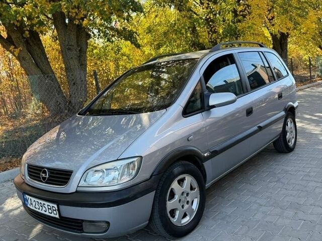 Сірий Опель Зафіра, об'ємом двигуна 2 л та пробігом 350 тис. км за 3500 $, фото 1 на Automoto.ua