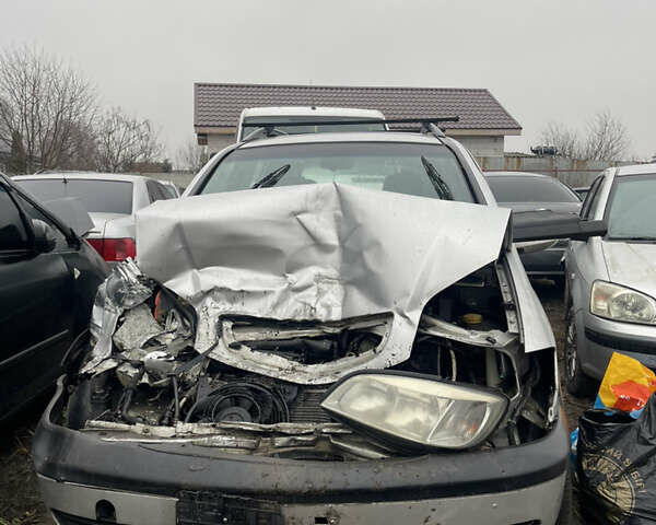 Серый Опель Зафира, объемом двигателя 1.8 л и пробегом 280 тыс. км за 1500 $, фото 1 на Automoto.ua