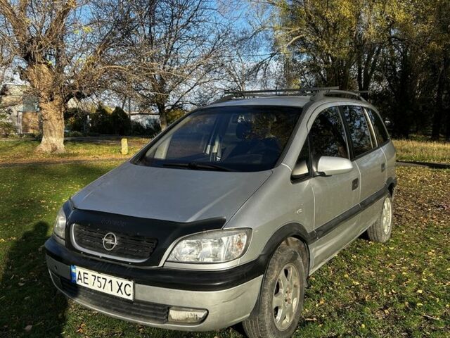 Опель Зафира 2002 в Широком на Automoto.ua Серый Опель Зафира, объемом двигателя 1.8 л и пробегом 450 тыс. км за 3800 $, фото 1 на Automoto.ua