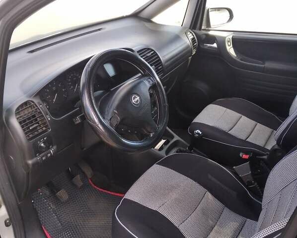 Опель Зафира 2002 в Чернигове на Automoto.ua Серый Опель Зафира, объемом двигателя 1.8 л и пробегом 425 тыс. км за 4100 $, фото 1 на Automoto.ua