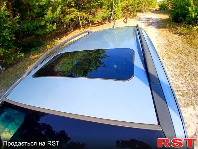 Серый Опель Зафира, объемом двигателя 2 л и пробегом 284 тыс. км за 3800 $, фото 1 на Automoto.ua