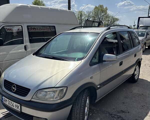 Опель Зафира 2002 в Житомире на Automoto.ua Серый Опель Зафира, объемом двигателя 1.6 л и пробегом 300 тыс. км за 3300 $, фото 1 на Automoto.ua