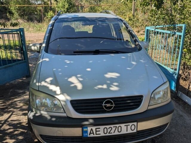 Сірий Опель Зафіра, об'ємом двигуна 1.6 л та пробігом 307 тис. км за 3400 $, фото 1 на Automoto.ua
