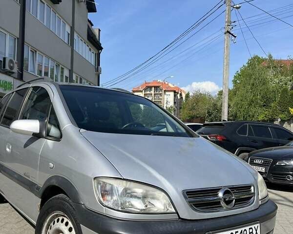 Сірий Опель Зафіра, об'ємом двигуна 2 л та пробігом 300 тис. км за 3900 $, фото 1 на Automoto.ua