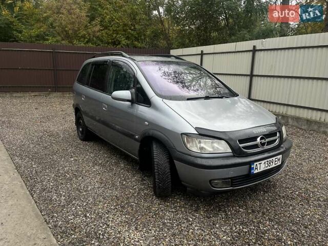 Сірий Опель Зафіра, об'ємом двигуна 2 л та пробігом 449 тис. км за 4300 $, фото 1 на Automoto.ua