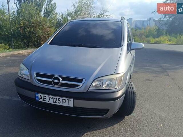 Сірий Опель Зафіра, об'ємом двигуна 1.6 л та пробігом 173 тис. км за 4100 $, фото 1 на Automoto.ua
