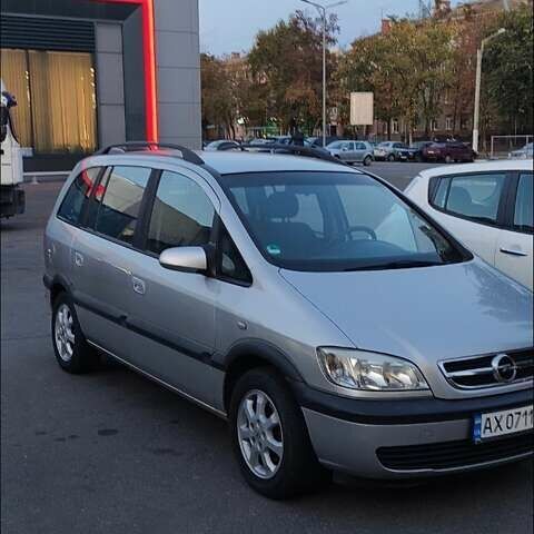 Сірий Опель Зафіра, об'ємом двигуна 1.8 л та пробігом 260 тис. км за 4500 $, фото 1 на Automoto.ua