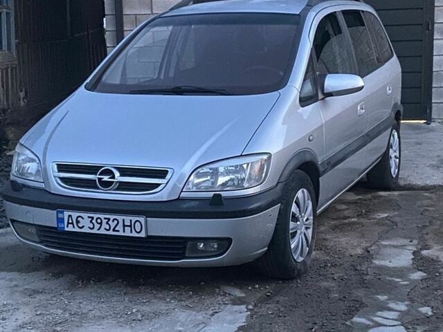 Серый Опель Зафира, объемом двигателя 2.17 л и пробегом 320 тыс. км за 2950 $, фото 1 на Automoto.ua