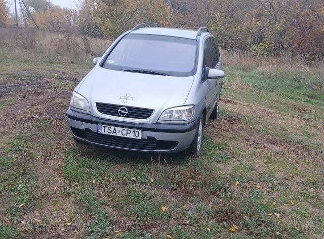 Серый Опель Зафира, объемом двигателя 2 л и пробегом 463 тыс. км за 1700 $, фото 1 на Automoto.ua