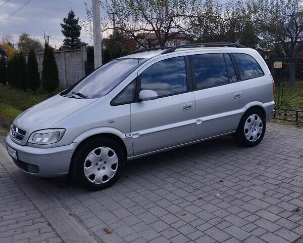 Сірий Опель Зафіра, об'ємом двигуна 1.8 л та пробігом 226 тис. км за 5500 $, фото 1 на Automoto.ua
