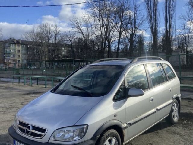 Сірий Опель Зафіра, об'ємом двигуна 2.2 л та пробігом 300 тис. км за 2400 $, фото 1 на Automoto.ua