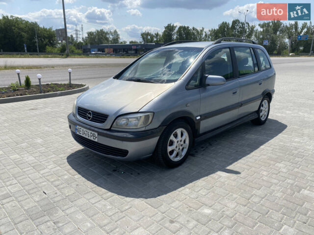 Сірий Опель Зафіра, об'ємом двигуна 2 л та пробігом 250 тис. км за 3000 $, фото 1 на Automoto.ua