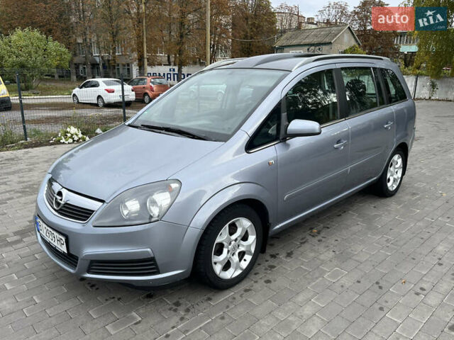 Сірий Опель Зафіра, об'ємом двигуна 1.6 л та пробігом 210 тис. км за 4950 $, фото 1 на Automoto.ua