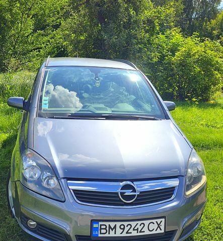 Серый Опель Зафира, объемом двигателя 1.6 л и пробегом 220 тыс. км за 5100 $, фото 1 на Automoto.ua