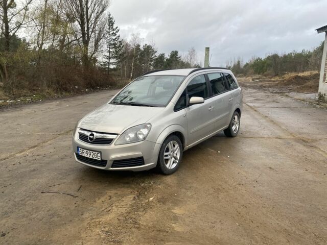 Серый Опель Зафира, объемом двигателя 0 л и пробегом 250 тыс. км за 1950 $, фото 1 на Automoto.ua