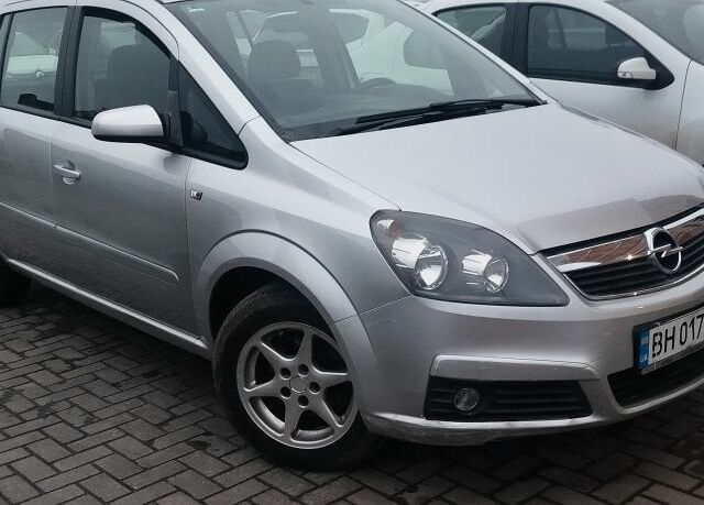 Сірий Опель Зафіра, об'ємом двигуна 0 л та пробігом 210 тис. км за 4700 $, фото 1 на Automoto.ua