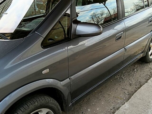 Серый Опель Зафира, объемом двигателя 1.8 л и пробегом 202 тыс. км за 5500 $, фото 1 на Automoto.ua