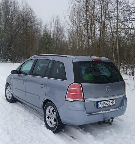 Сірий Опель Зафіра, об'ємом двигуна 1.8 л та пробігом 230 тис. км за 5000 $, фото 1 на Automoto.ua