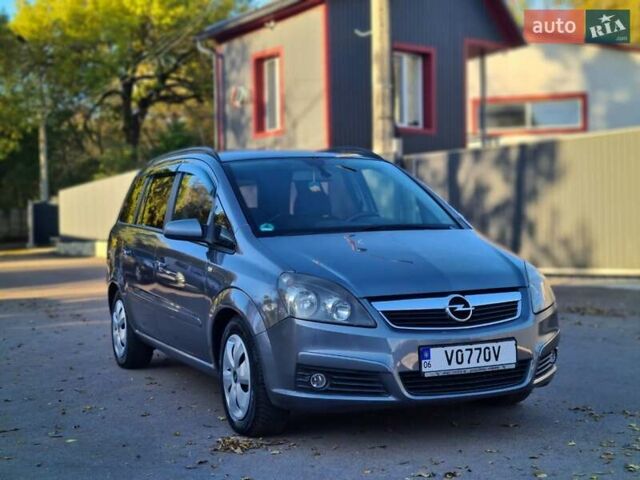 Сірий Опель Зафіра, об'ємом двигуна 1.9 л та пробігом 267 тис. км за 5800 $, фото 1 на Automoto.ua