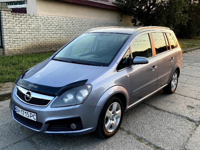 Сірий Опель Зафіра, об'ємом двигуна 1.6 л та пробігом 215 тис. км за 4999 $, фото 1 на Automoto.ua