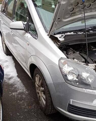 Сірий Опель Зафіра, об'ємом двигуна 0 л та пробігом 235 тис. км за 5300 $, фото 1 на Automoto.ua