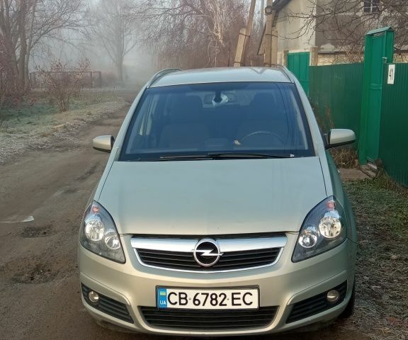 Серый Опель Зафира, объемом двигателя 1.6 л и пробегом 270 тыс. км за 5500 $, фото 1 на Automoto.ua