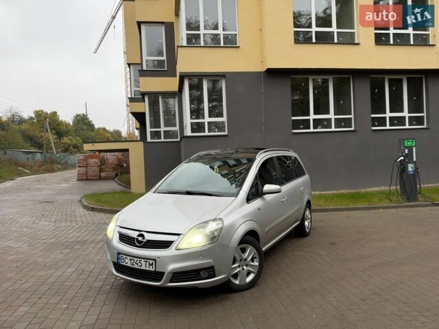 Сірий Опель Зафіра, об'ємом двигуна 2.2 л та пробігом 251 тис. км за 3900 $, фото 1 на Automoto.ua