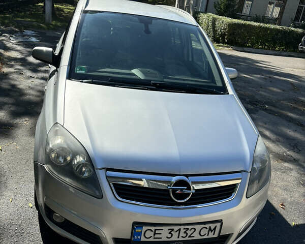 Серый Опель Зафира, объемом двигателя 0 л и пробегом 256 тыс. км за 5700 $, фото 1 на Automoto.ua