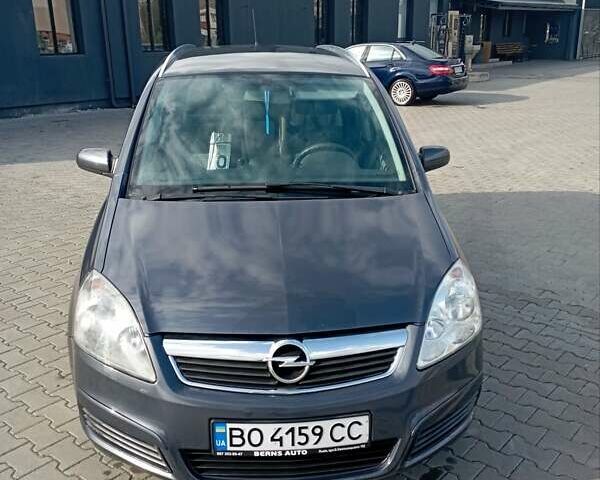 Сірий Опель Зафіра, об'ємом двигуна 2.2 л та пробігом 234 тис. км за 4800 $, фото 1 на Automoto.ua