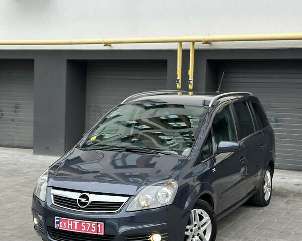 Сірий Опель Зафіра, об'ємом двигуна 1.8 л та пробігом 249 тис. км за 5999 $, фото 1 на Automoto.ua