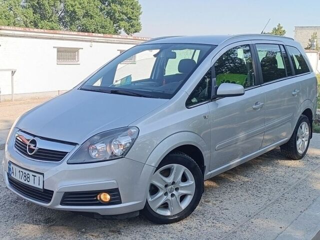 Сірий Опель Зафіра, об'ємом двигуна 1.6 л та пробігом 226 тис. км за 5550 $, фото 1 на Automoto.ua