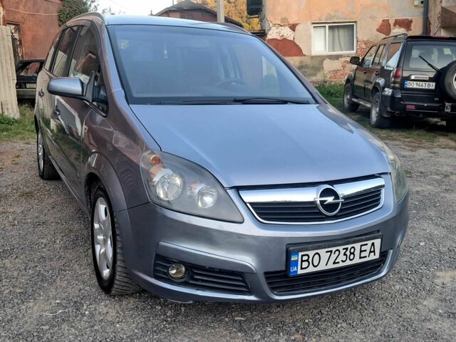 Сірий Опель Зафіра, об'ємом двигуна 1.9 л та пробігом 232 тис. км за 5200 $, фото 1 на Automoto.ua