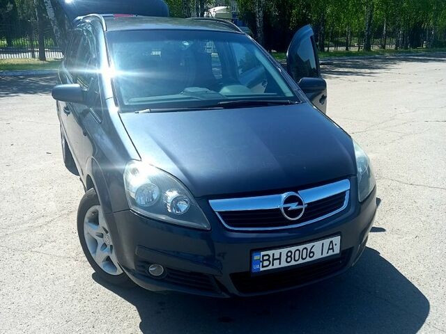 Сірий Опель Зафіра, об'ємом двигуна 1.8 л та пробігом 460 тис. км за 4999 $, фото 1 на Automoto.ua