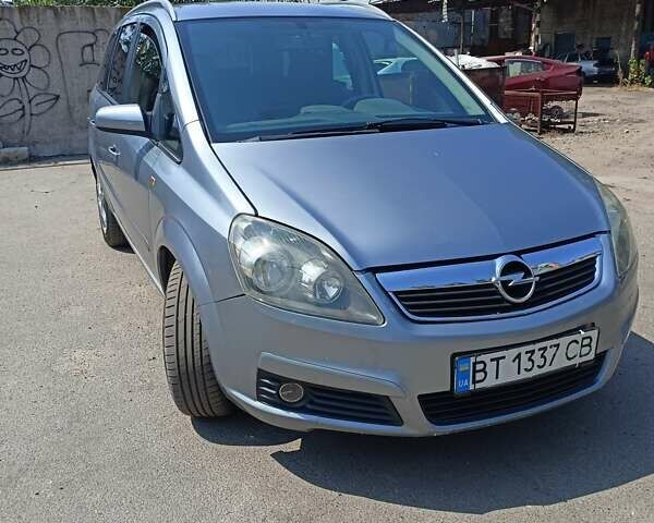 Сірий Опель Зафіра, об'ємом двигуна 1.9 л та пробігом 262 тис. км за 5430 $, фото 1 на Automoto.ua