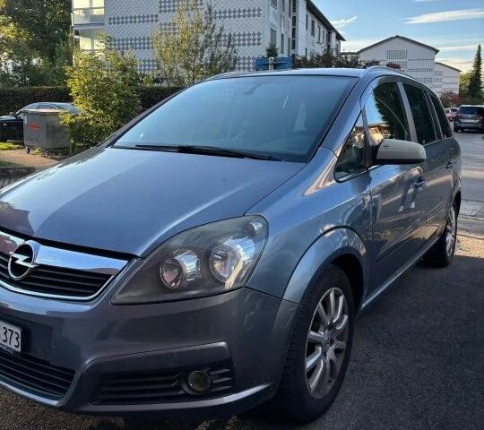 Сірий Опель Зафіра, об'ємом двигуна 0 л та пробігом 240 тис. км за 1823 $, фото 1 на Automoto.ua