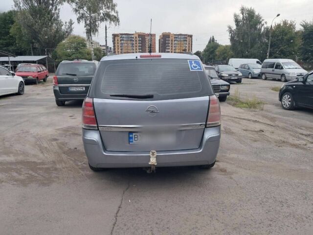Опель Зафира 2007 в Хмельницком на Automoto.ua Серый Опель Зафира, объемом двигателя 1.9 л и пробегом 365 тыс. км за 5000 $, фото 1 на Automoto.ua